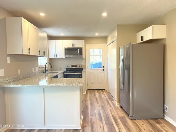 $1,750 | 221 Jefferson Circle, Macon, GA 31220