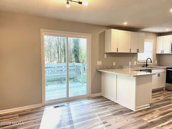 $1,750 | 221 Jefferson Circle, Macon, GA 31220