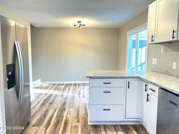 $1,750 | 221 Jefferson Circle, Macon, GA 31220