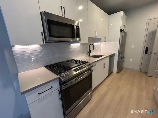 $2,218 | 711 Summer Street, Unit 567, Stamford, CT 06901