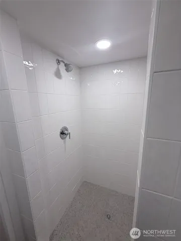 $1,650 | 13936 4th Avenue Southwest, Unit B, Burien, WA 98166