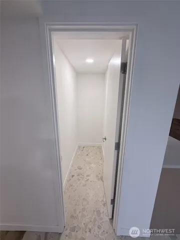 $1,650 | 13936 4th Avenue Southwest, Unit B, Burien, WA 98166