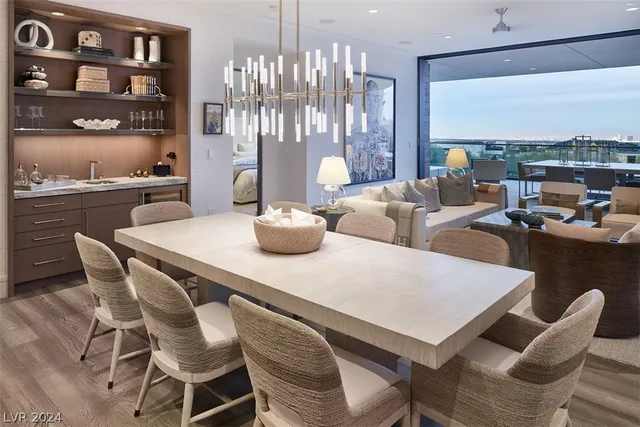 $7,850,000 | 11665 Smt Clb Drive, Unit 105, Las Vegas, NV 89135