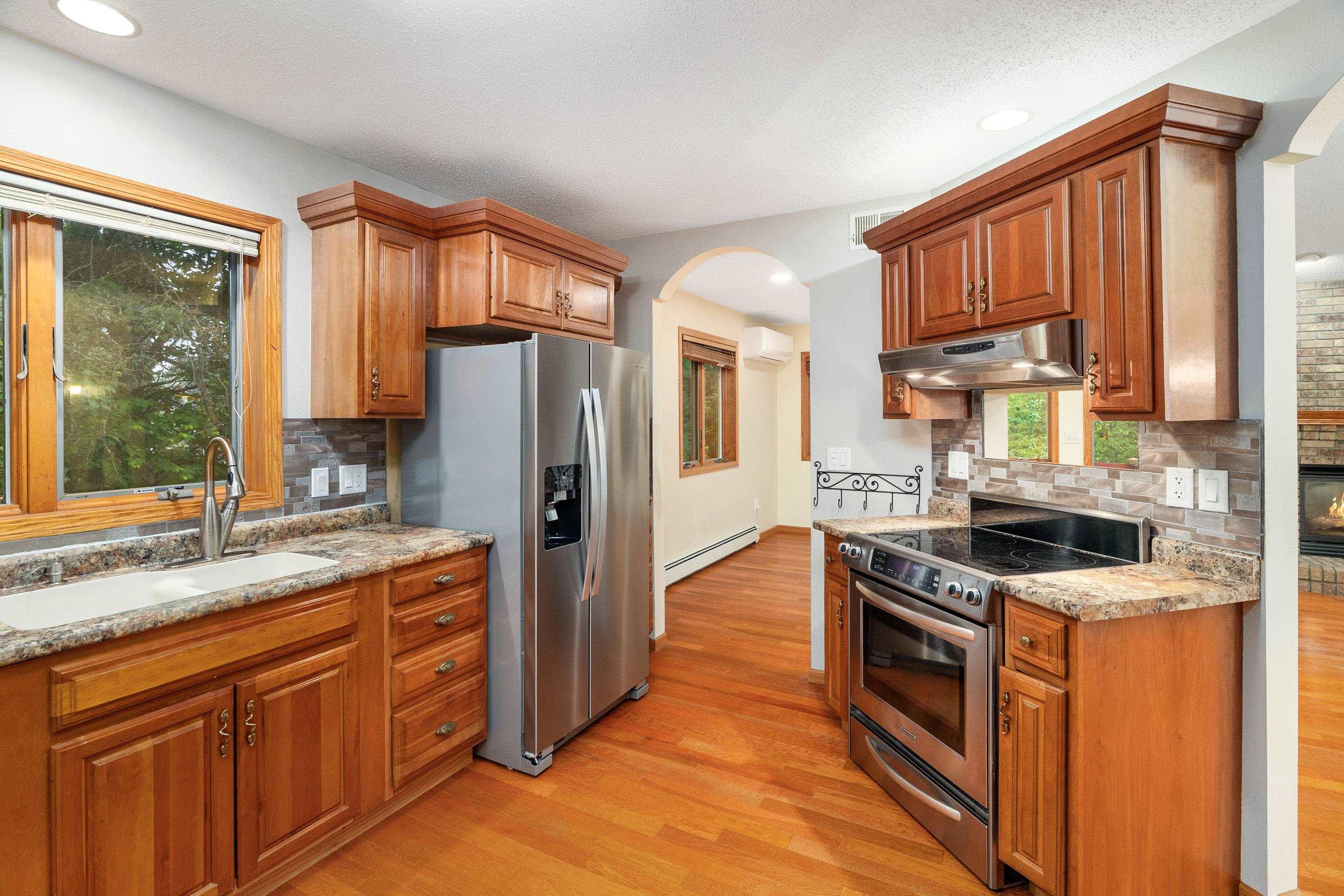 4301 Grouse Ridge Drive Hermantown, MN 55811 - Photo 15 of 44 Kitchen