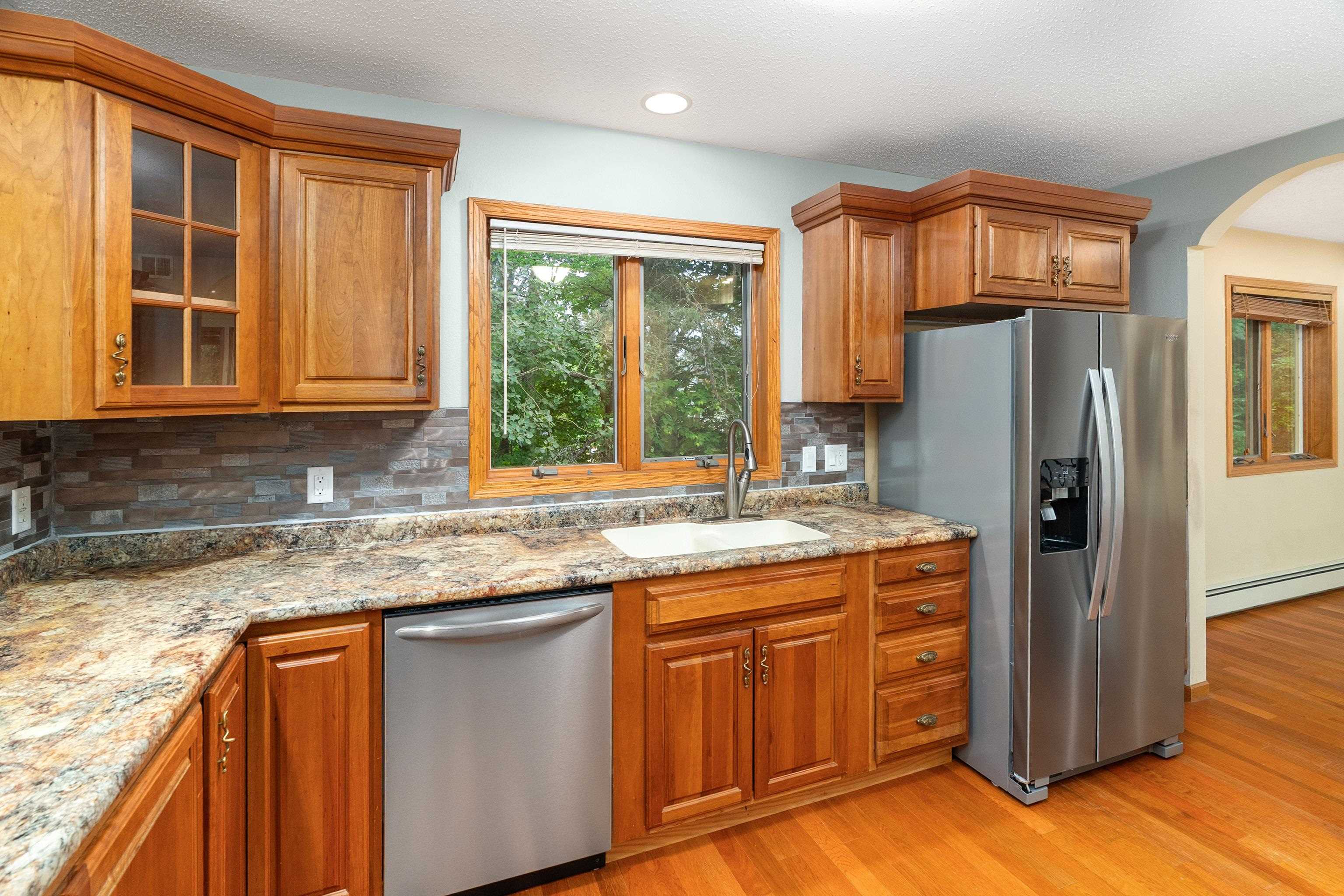 4301 Grouse Ridge Drive Hermantown, MN 55811 - Photo 17 of 44 Kitchen