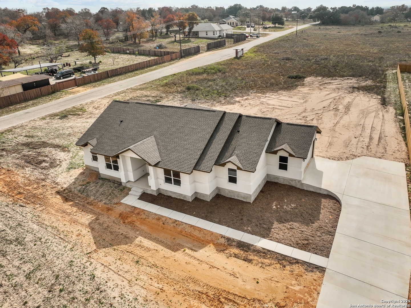 70 Log Cabin Way Poteet, TX 78065 - Photo 8 of 17