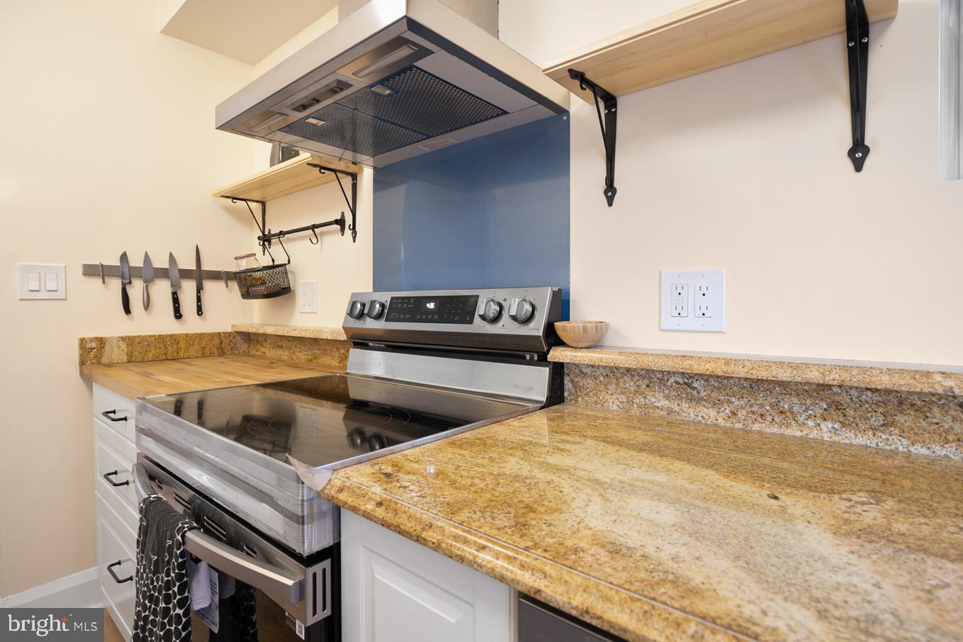 4107 Westview Road Baltimore, MD 21218 - Photo 7 of 27 Gallery Image 7