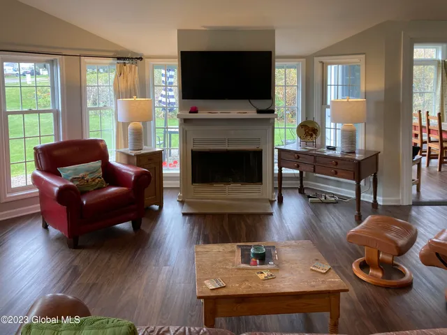 $15,000 | 156 Kaydeross Park Road, Saratoga Springs, NY 12866