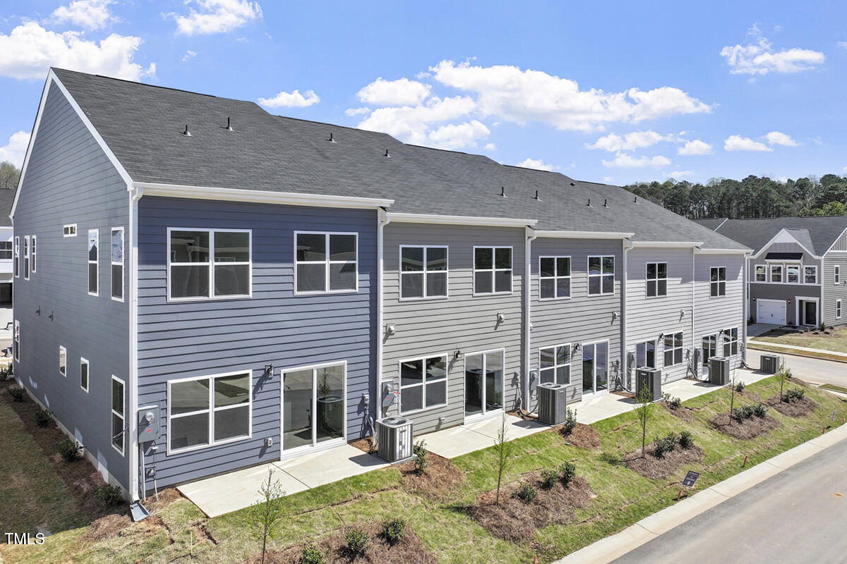 119 Powell Townes Way, Unit 301 Raleigh, NC 27603 - Photo 32 of 44 FMWeb35