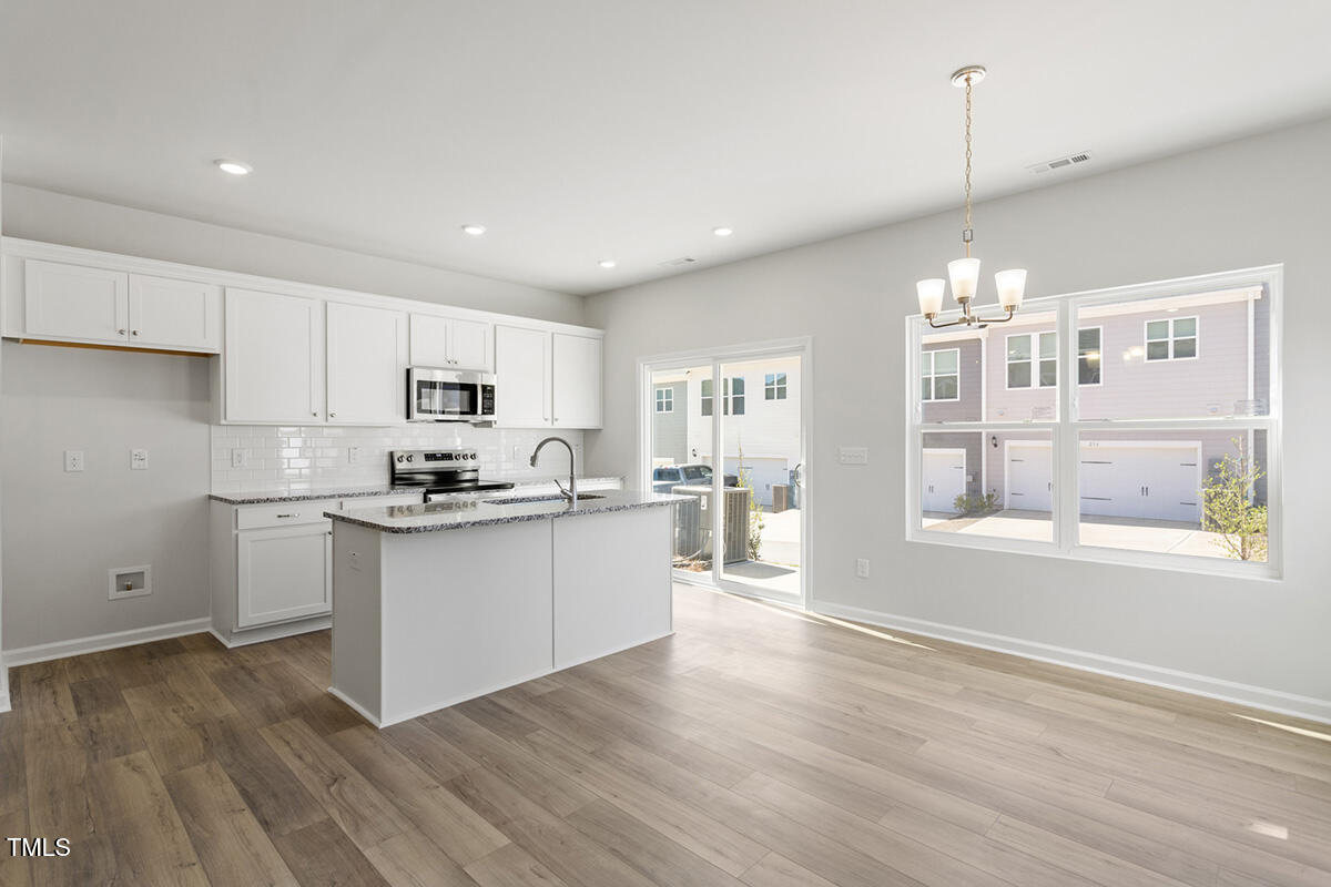 119 Powell Townes Way, Unit 301 Raleigh, NC 27603 - Photo 6 of 44 FMWeb07