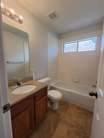 $1,925 | 2723 Wild Oak Park Drive, Conroe, TX 77385