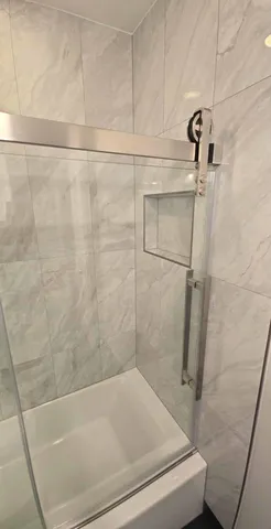 $2,000 | 5001 Carriageway Drive, Unit 308, Rolling Meadows, IL 60008