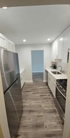 $2,000 | 5001 Carriageway Drive, Unit 308, Rolling Meadows, IL 60008