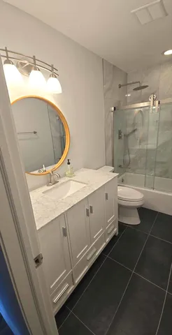 $2,000 | 5001 Carriageway Drive, Unit 308, Rolling Meadows, IL 60008