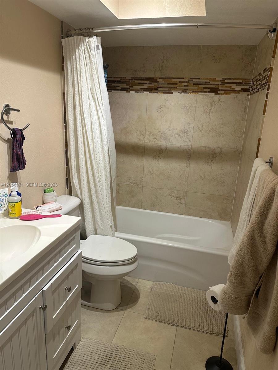 665 Enfield Street, Unit B9 Boca Raton, FL 33487 - Photo 16 of 17 Gallery Image 16