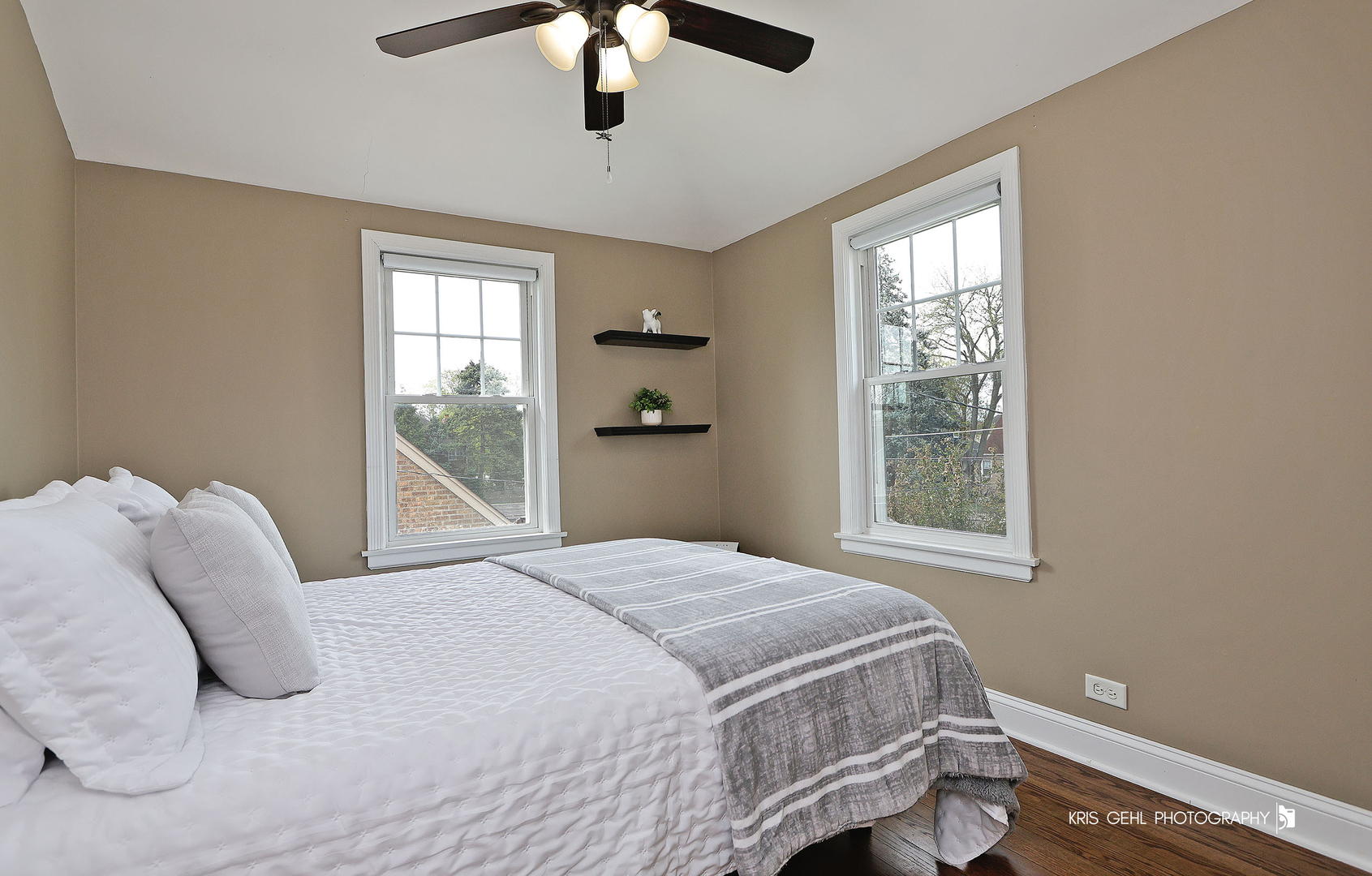 956 Spring Road Elmhurst, IL 60126 - Photo 11 of 26 a bedroom with a bed and a window