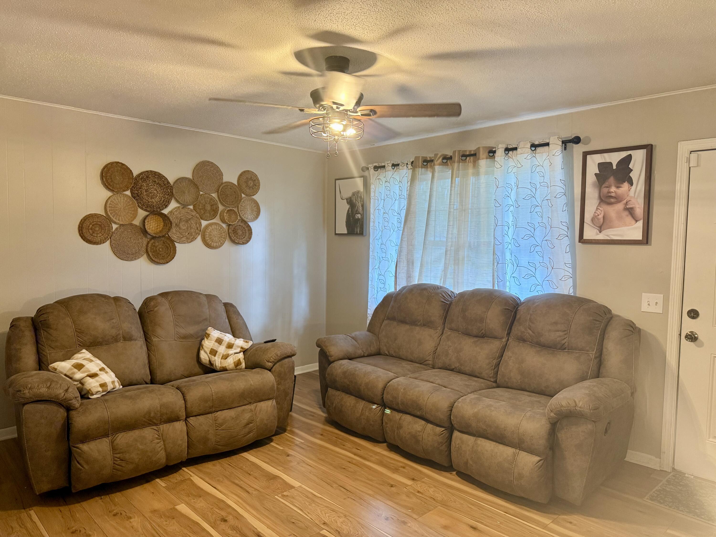 406 Cartwright Loop Whitwell, TN 37397 - Photo 4 of 17 IMG_8072