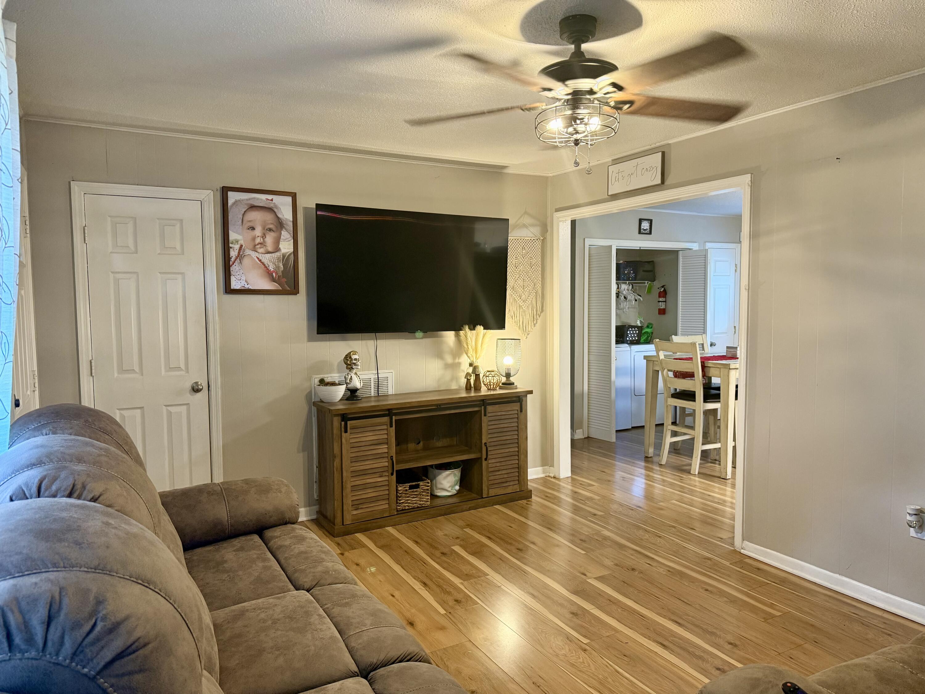 406 Cartwright Loop Whitwell, TN 37397 - Photo 5 of 17 IMG_8073