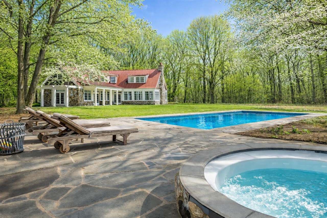 6852 West East Road Lakeside, MI 49128 - Photo 2 of 53
