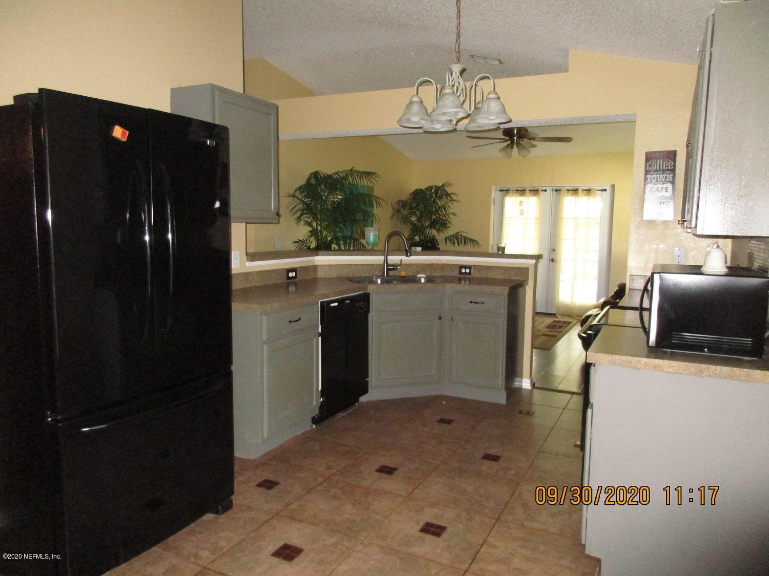 7320 Fox Grove Road Jacksonville, FL 32244 - Photo 13 of 18 Kitchen