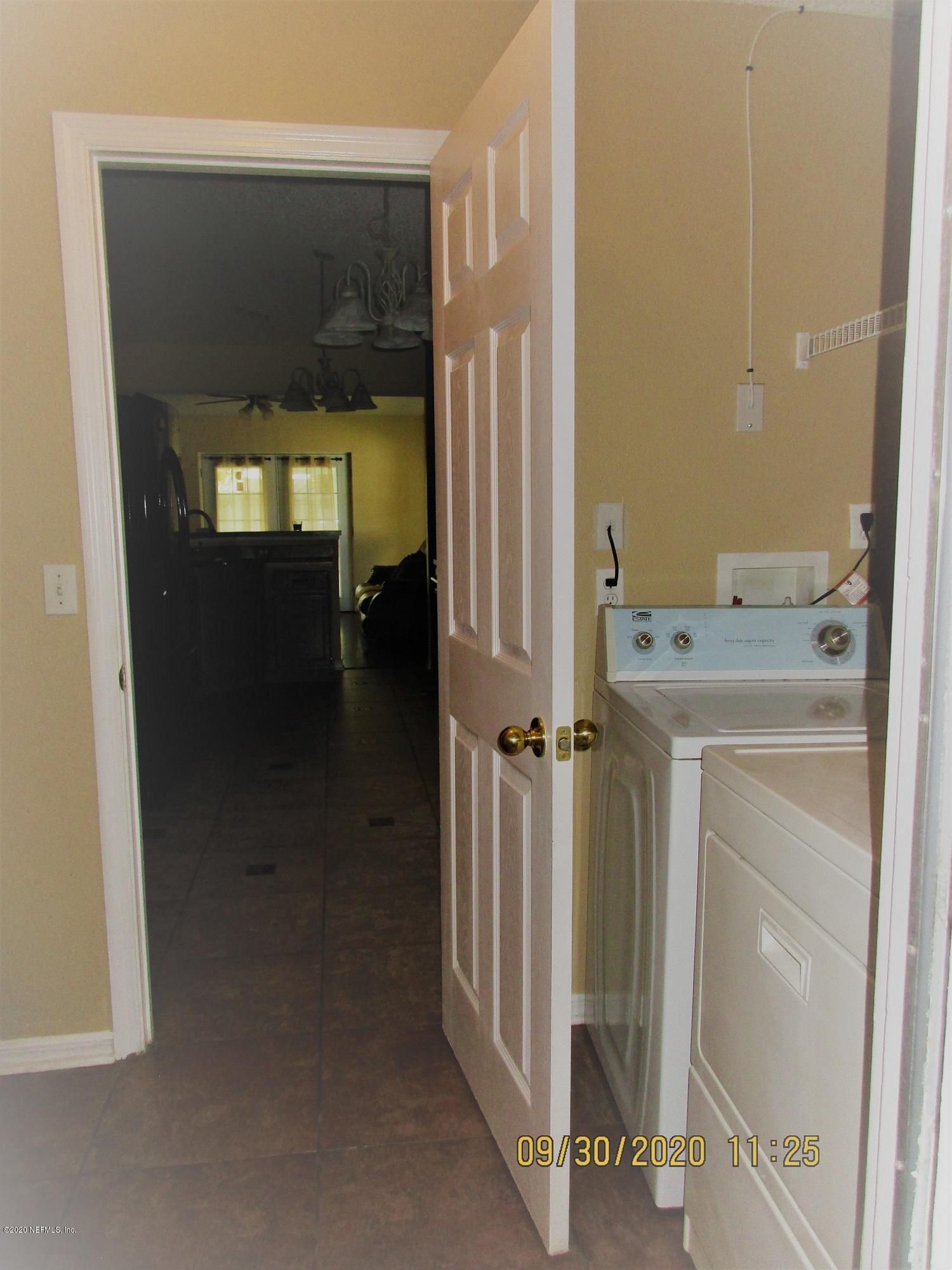 7320 Fox Grove Road Jacksonville, FL 32244 - Photo 17 of 18 Utility Room Grom Garage