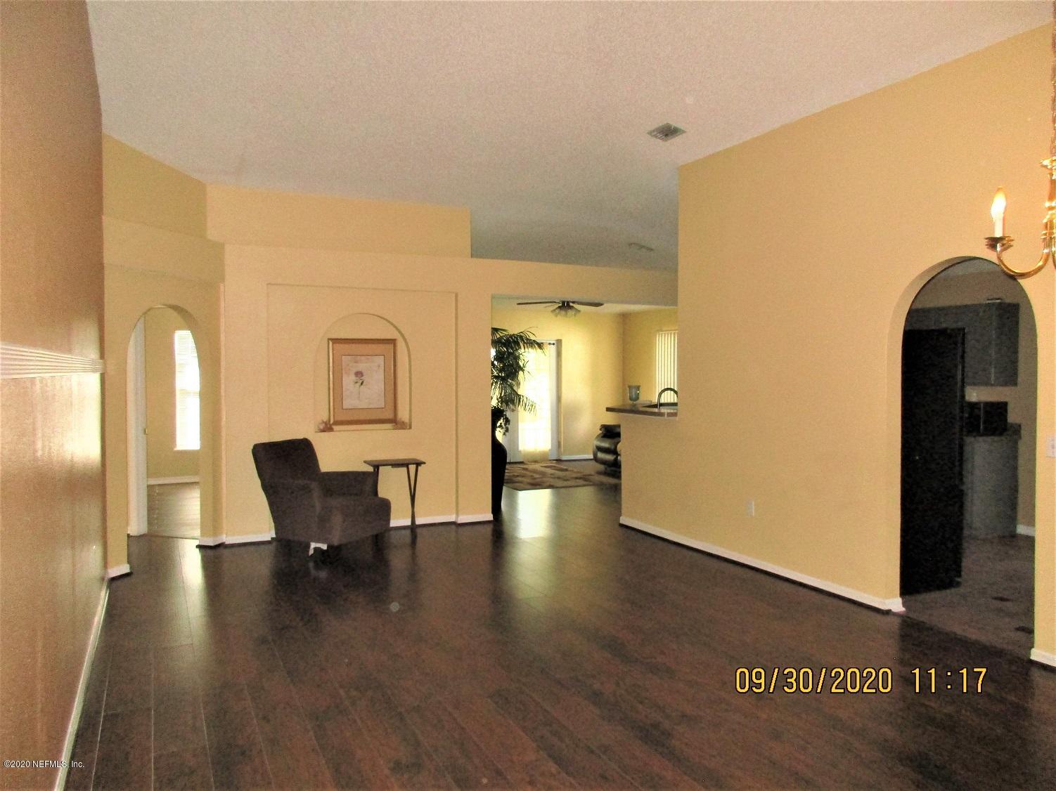 7320 Fox Grove Road Jacksonville, FL 32244 - Photo 3 of 18 Great Room to Fla Room (2)