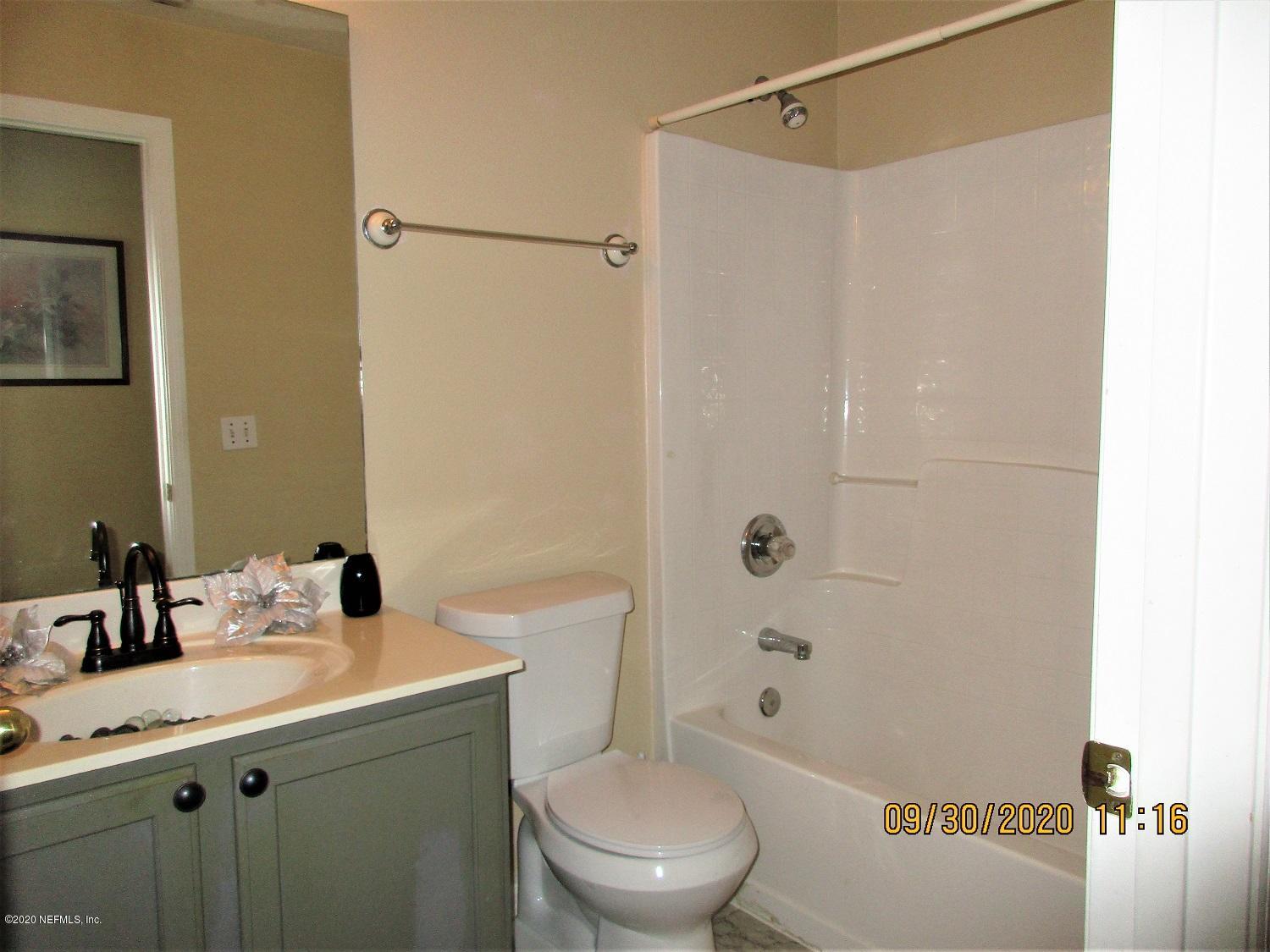 7320 Fox Grove Road Jacksonville, FL 32244 - Photo 6 of 18 Front Bath 2