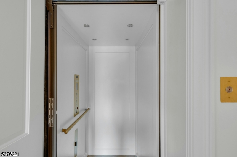 82 Watchung Avenue Montclair, NJ 07043 - Photo 43 of 48 a bathroom with a shower