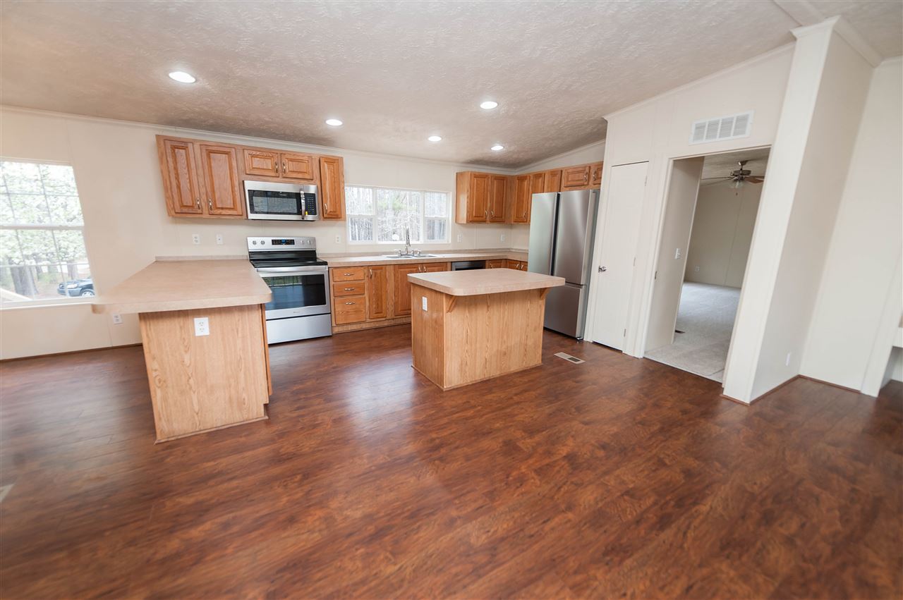 486 Eagle Nest Road Spartanburg, SC 29302 - Photo 2 of 24 Gallery Image 2