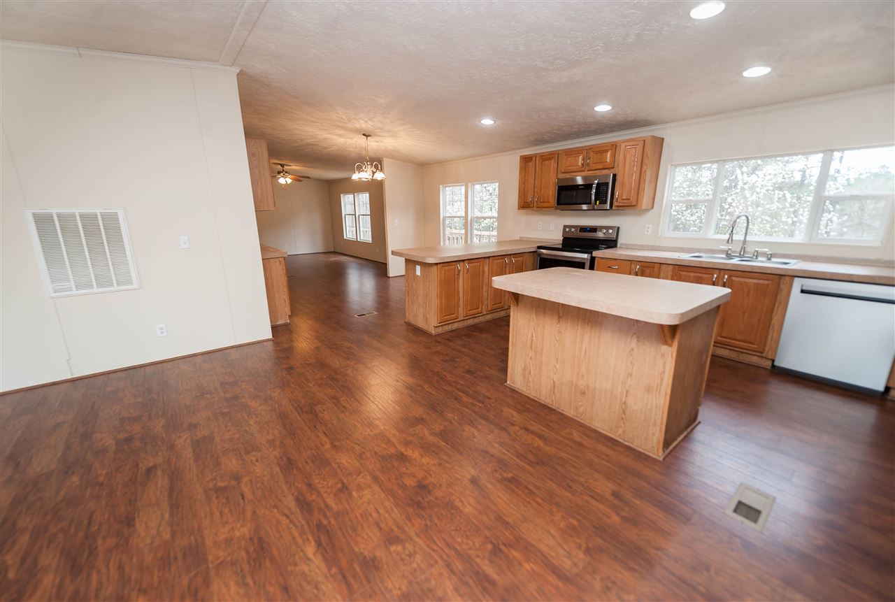 486 Eagle Nest Road Spartanburg, SC 29302 - Photo 4 of 24 Gallery Image 4