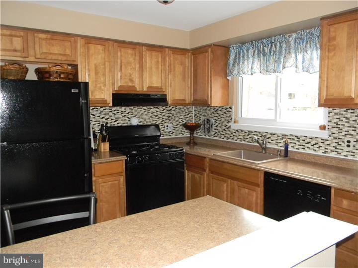 1641 Pin Oak Road Williamstown, NJ 08094 - Photo 2 of 22 Gallery Image 2