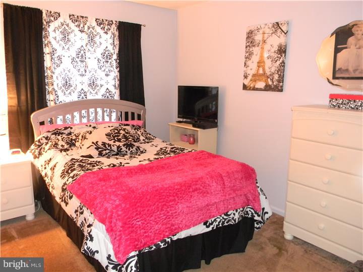 1641 Pin Oak Road Williamstown, NJ 08094 - Photo 15 of 22 Gallery Image 15