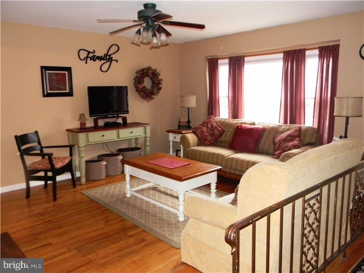 1641 Pin Oak Road Williamstown, NJ 08094 - Photo 10 of 22 Gallery Image 10