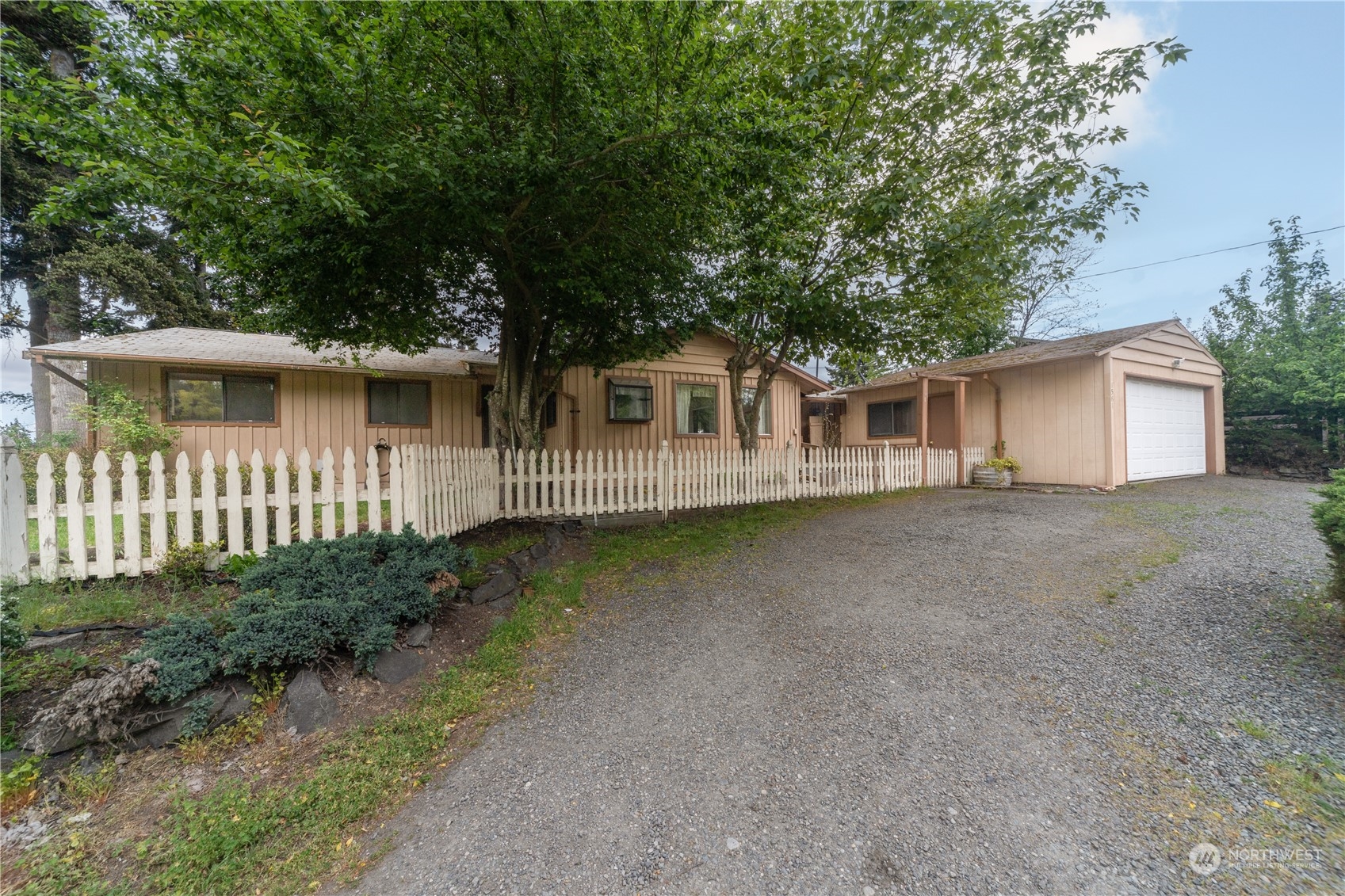 1561 Irondale Road Port Hadlock, WA 98339 - Photo 6 of 38 Gallery Image 6