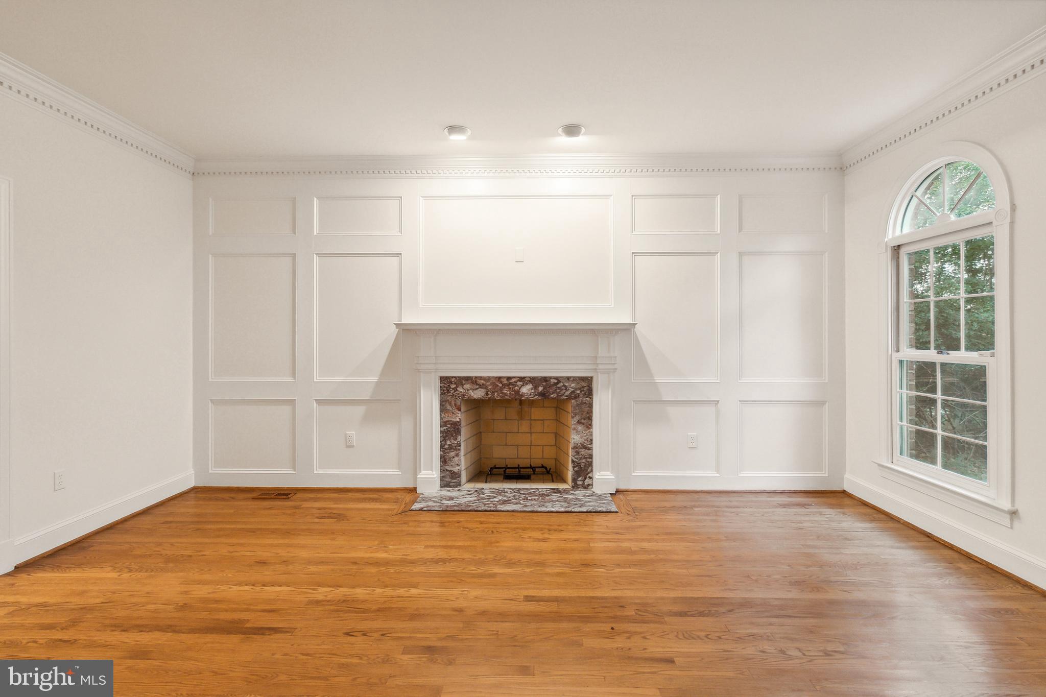 2527 Hunter Mill Road Oakton, VA 22124 - Photo 12 of 85