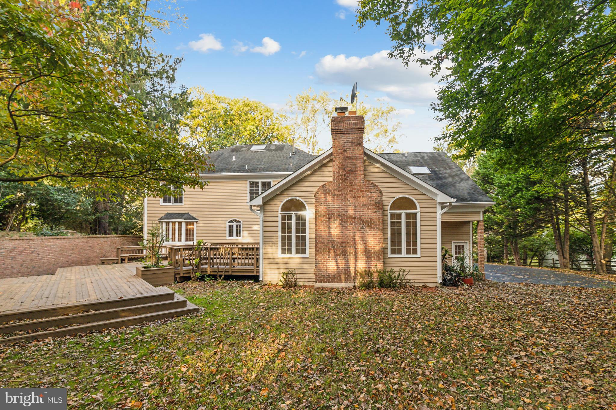 2527 Hunter Mill Road Oakton, VA 22124 - Photo 30 of 85