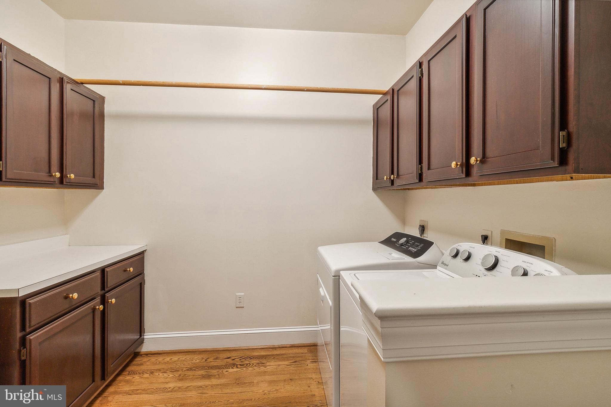 2527 Hunter Mill Road Oakton, VA 22124 - Photo 33 of 85