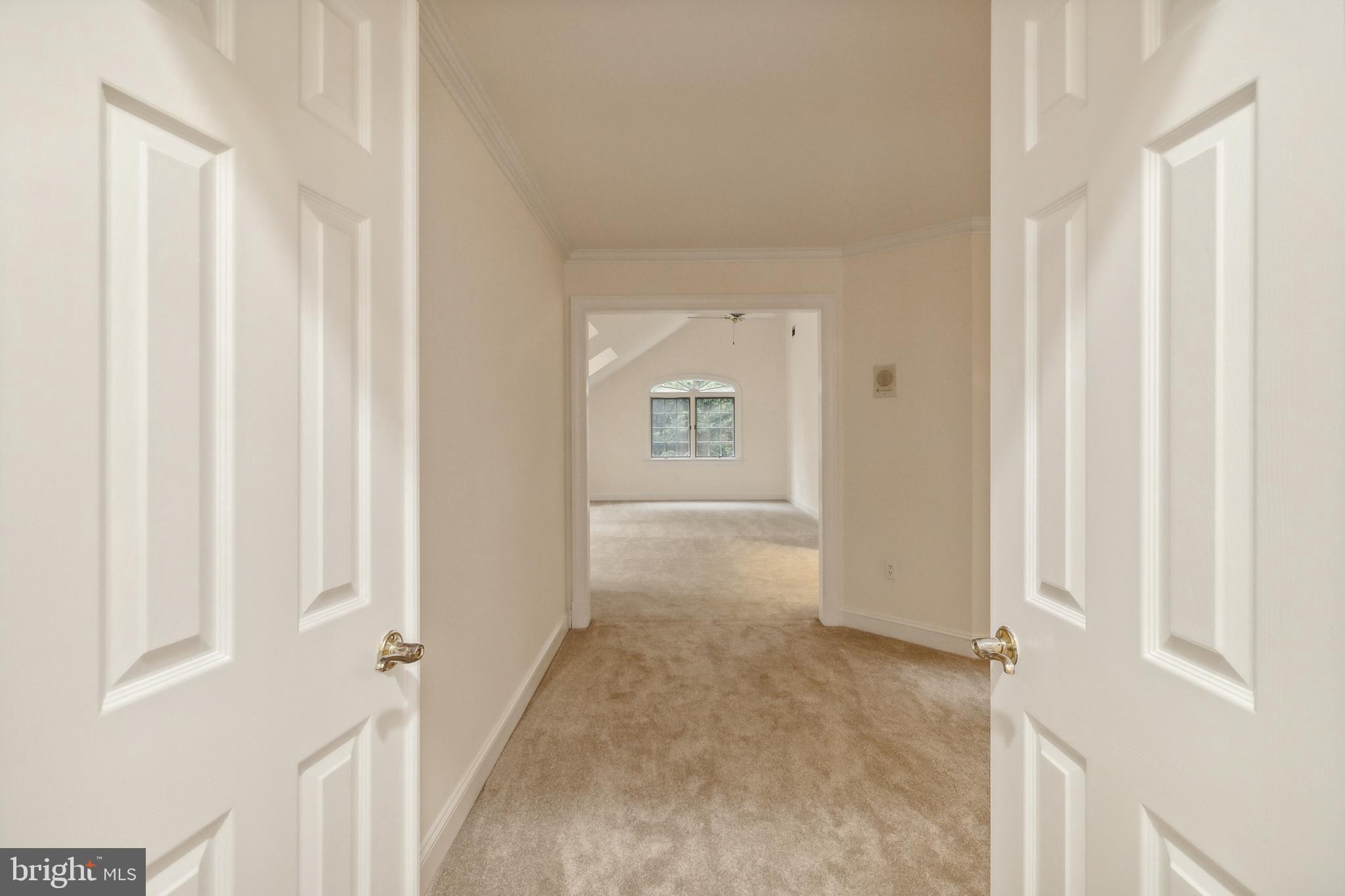 2527 Hunter Mill Road Oakton, VA 22124 - Photo 38 of 85