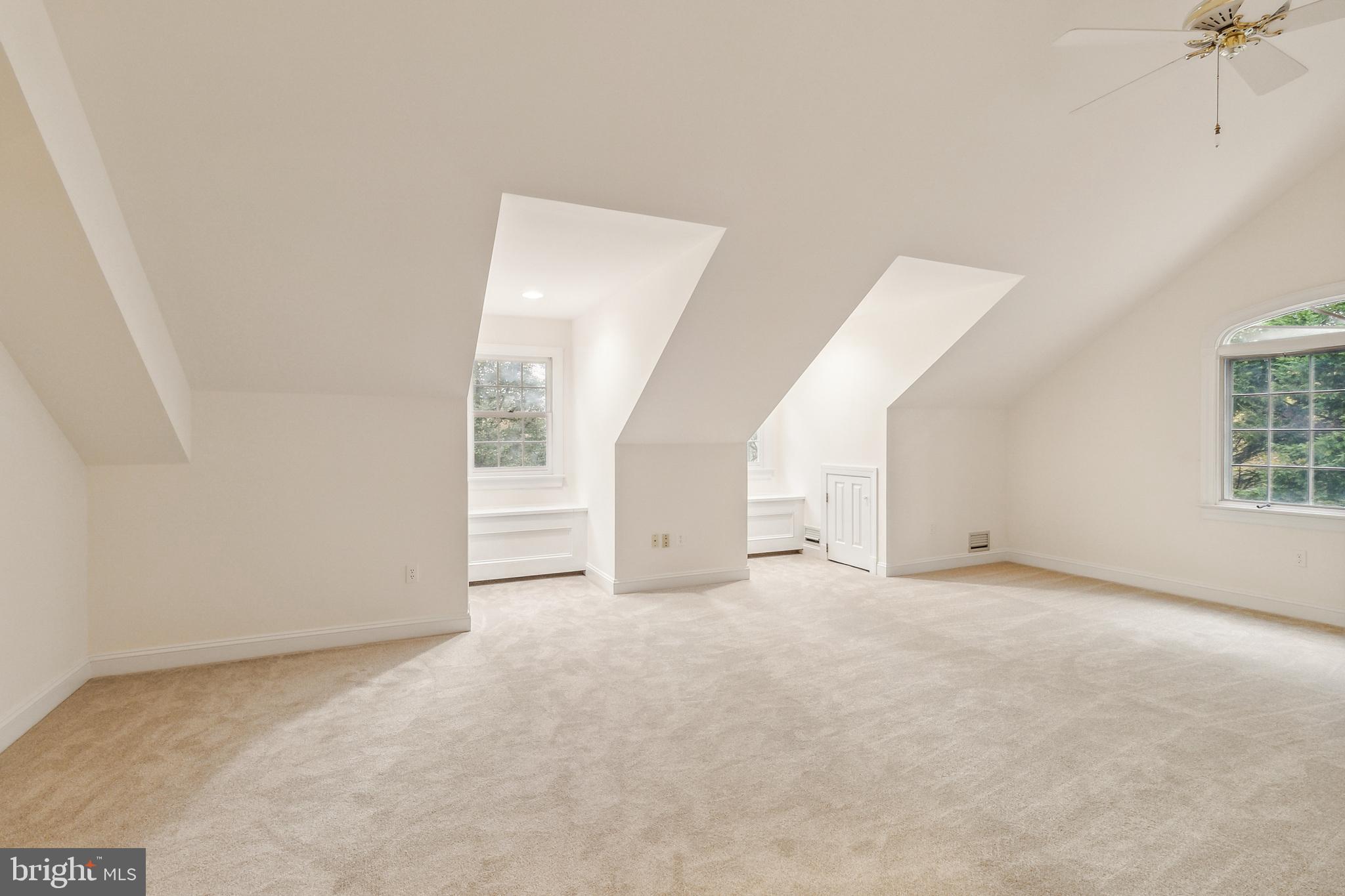 2527 Hunter Mill Road Oakton, VA 22124 - Photo 41 of 85