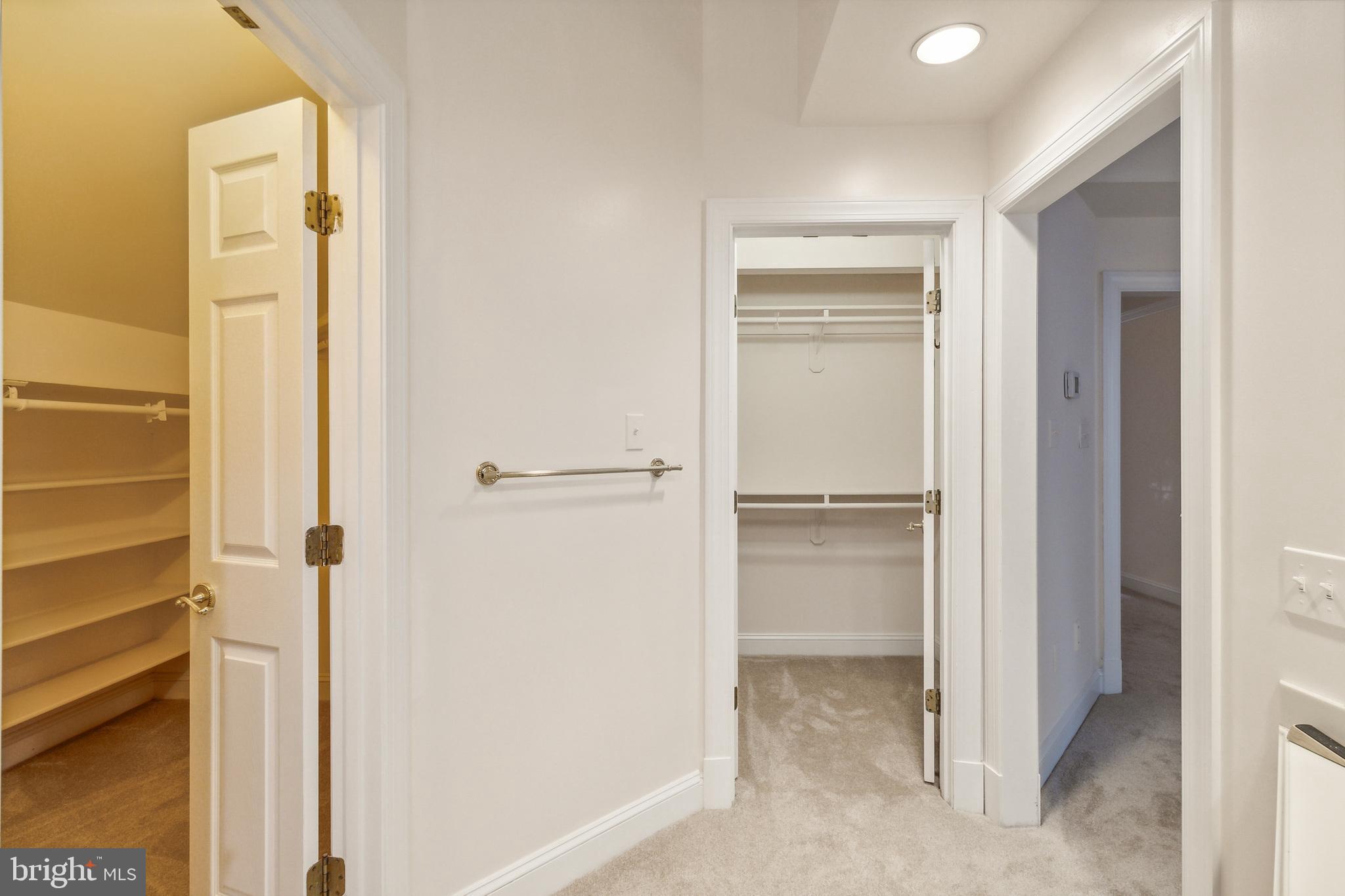 2527 Hunter Mill Road Oakton, VA 22124 - Photo 42 of 85