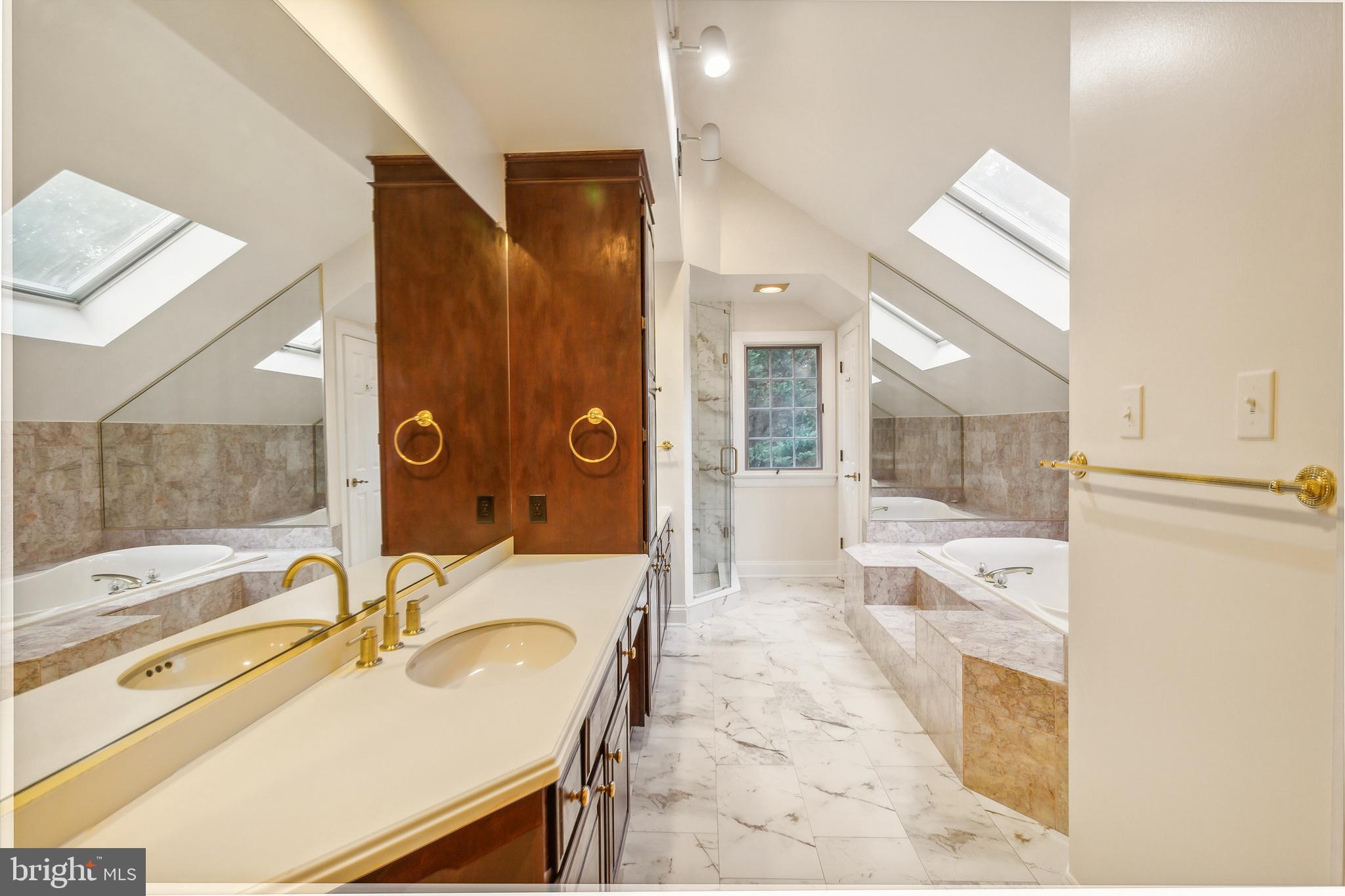 2527 Hunter Mill Road Oakton, VA 22124 - Photo 45 of 85