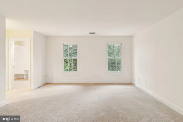 $6,000 | 2527 Hunter Mill Road, Oakton, VA 22124