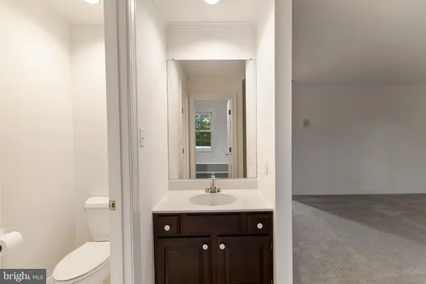 $6,000 | 2527 Hunter Mill Road, Oakton, VA 22124