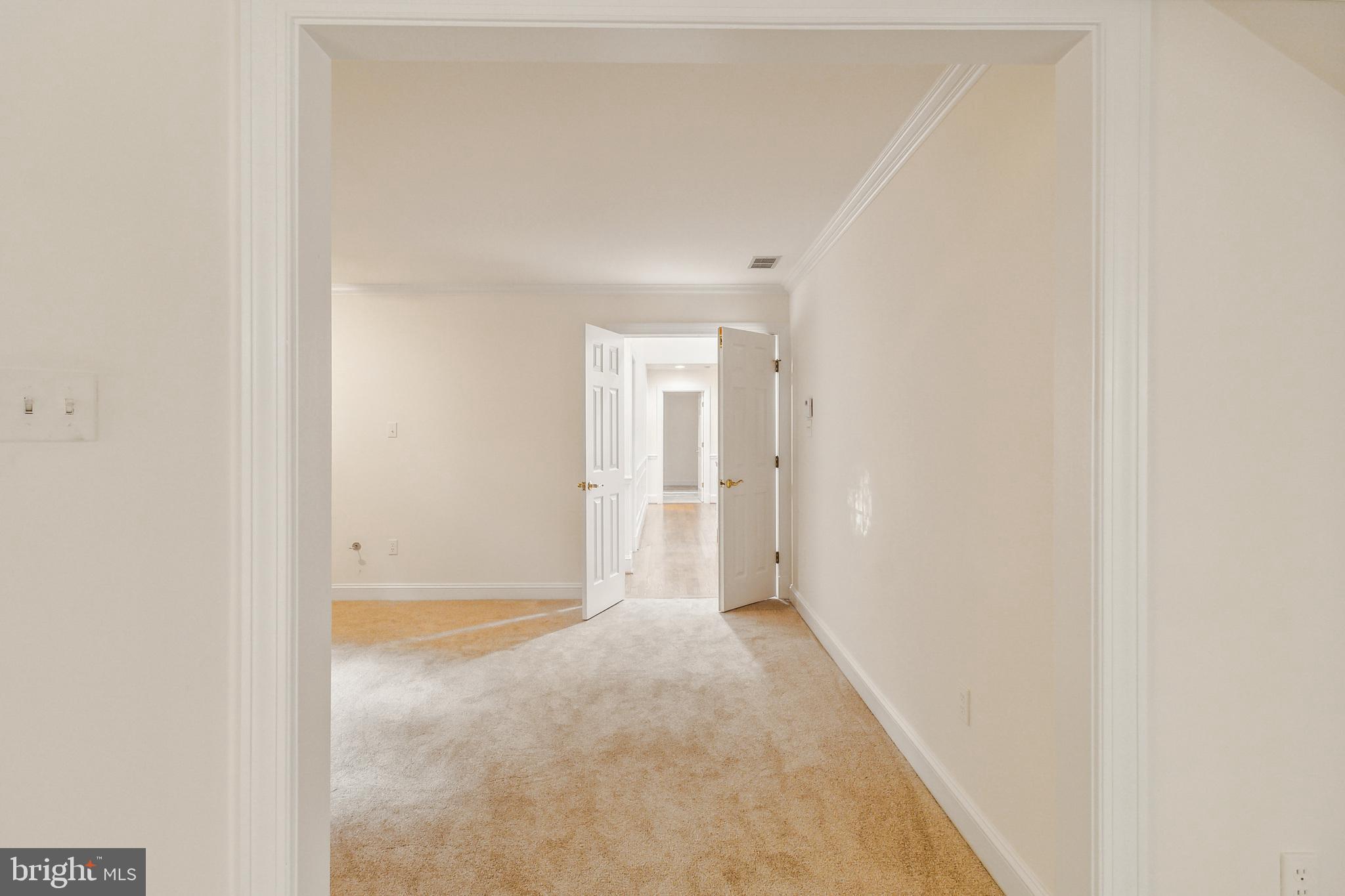 2527 Hunter Mill Road Oakton, VA 22124 - Photo 57 of 85