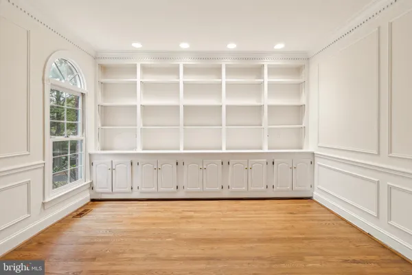 $6,000 | 2527 Hunter Mill Road, Oakton, VA 22124