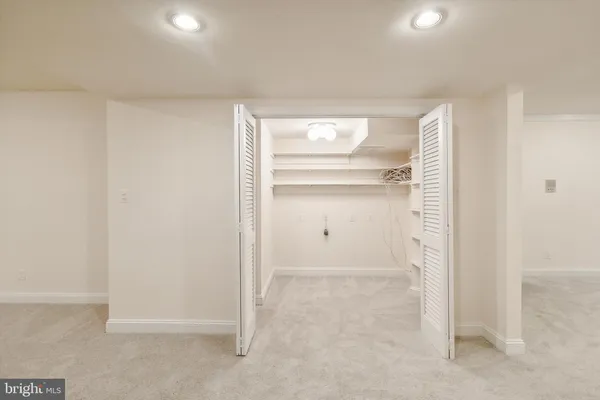 $6,000 | 2527 Hunter Mill Road, Oakton, VA 22124