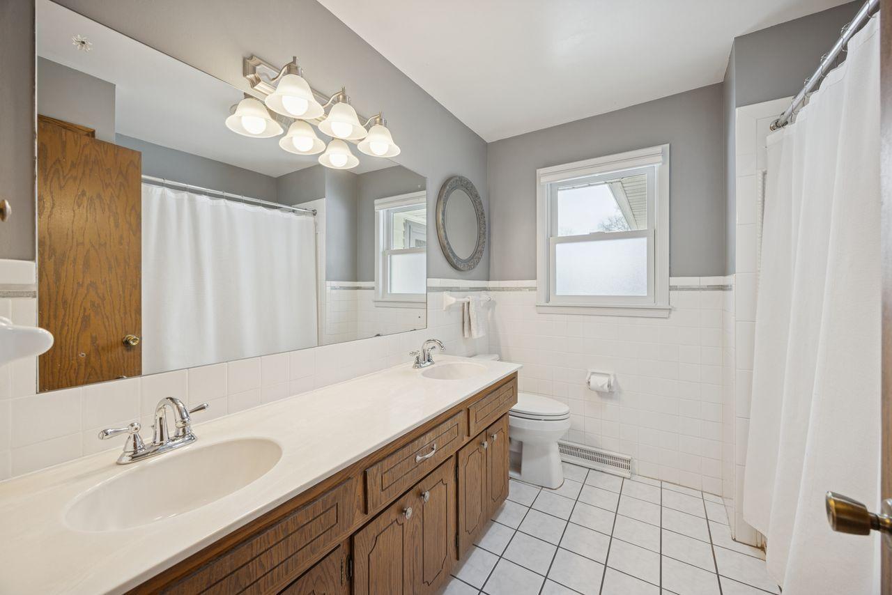 1011 Hazel Street River Falls, WI 54022 - Photo 12 of 33