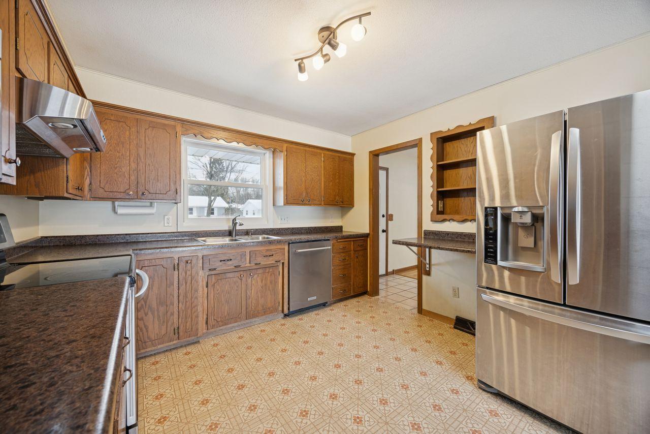 1011 Hazel Street River Falls, WI 54022 - Photo 7 of 33