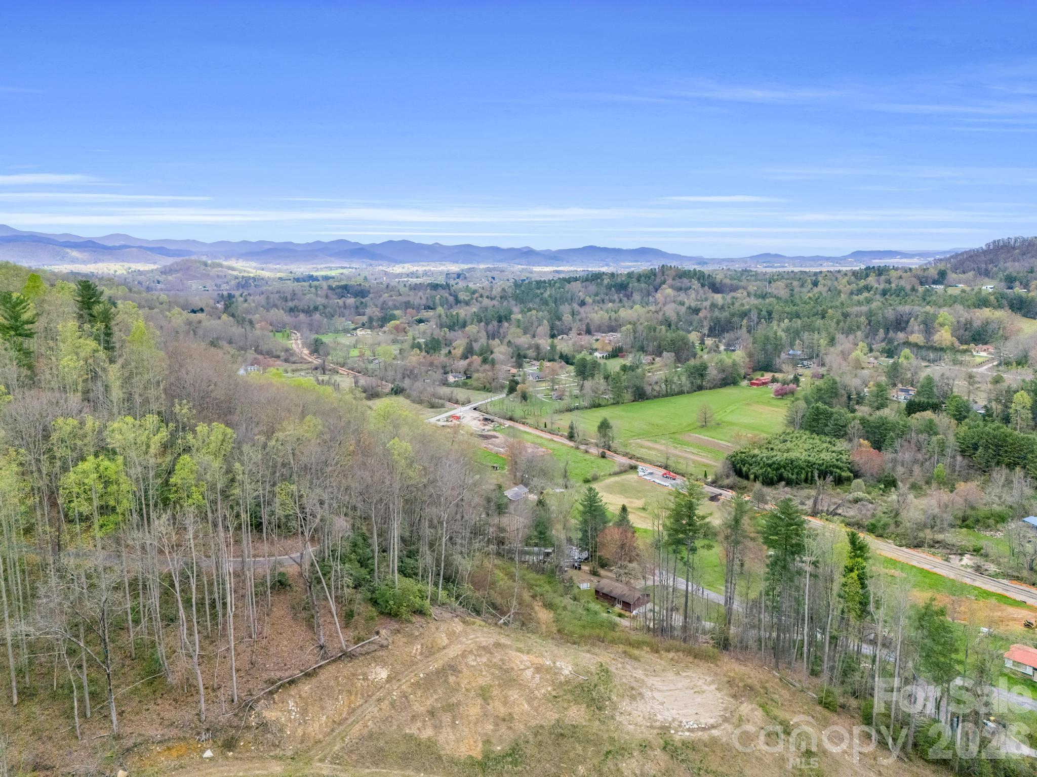 97 Yale Road Hendersonville, NC 28739 - Photo 16 of 48