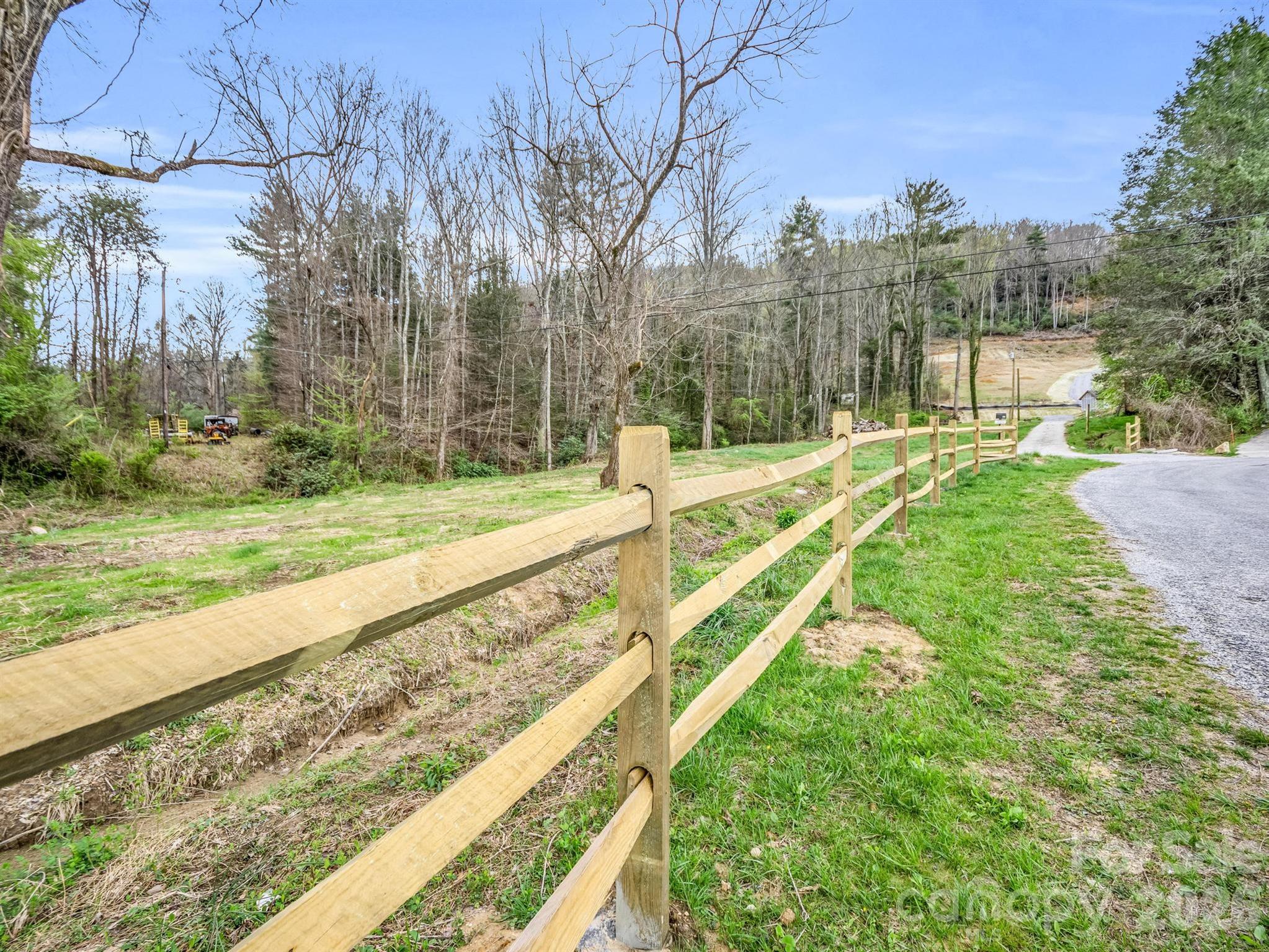 97 Yale Road Hendersonville, NC 28739 - Photo 21 of 48